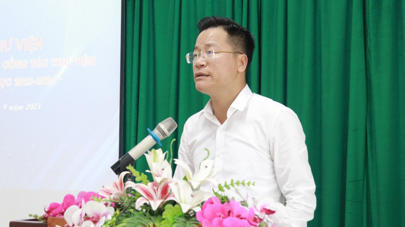 Trưởng phòng Giáo dục và Đào tạo quận Ba Bình Lê Đức Thuận phát biểu tại chương trình